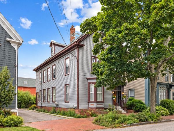 12 North Street, Portland, ME 04101