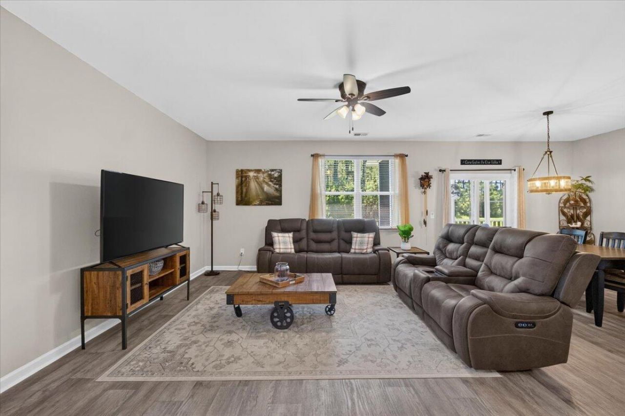 373 Azore Way Photo 19