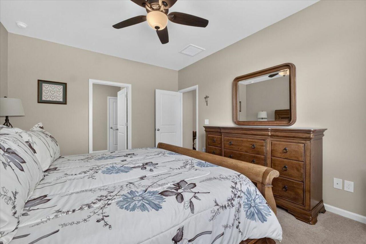373 Azore Way Photo 32