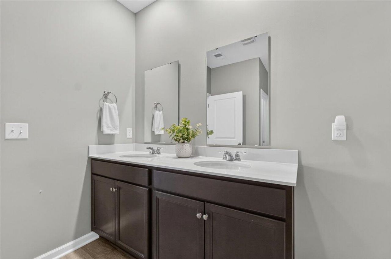 373 Azore Way Photo 34