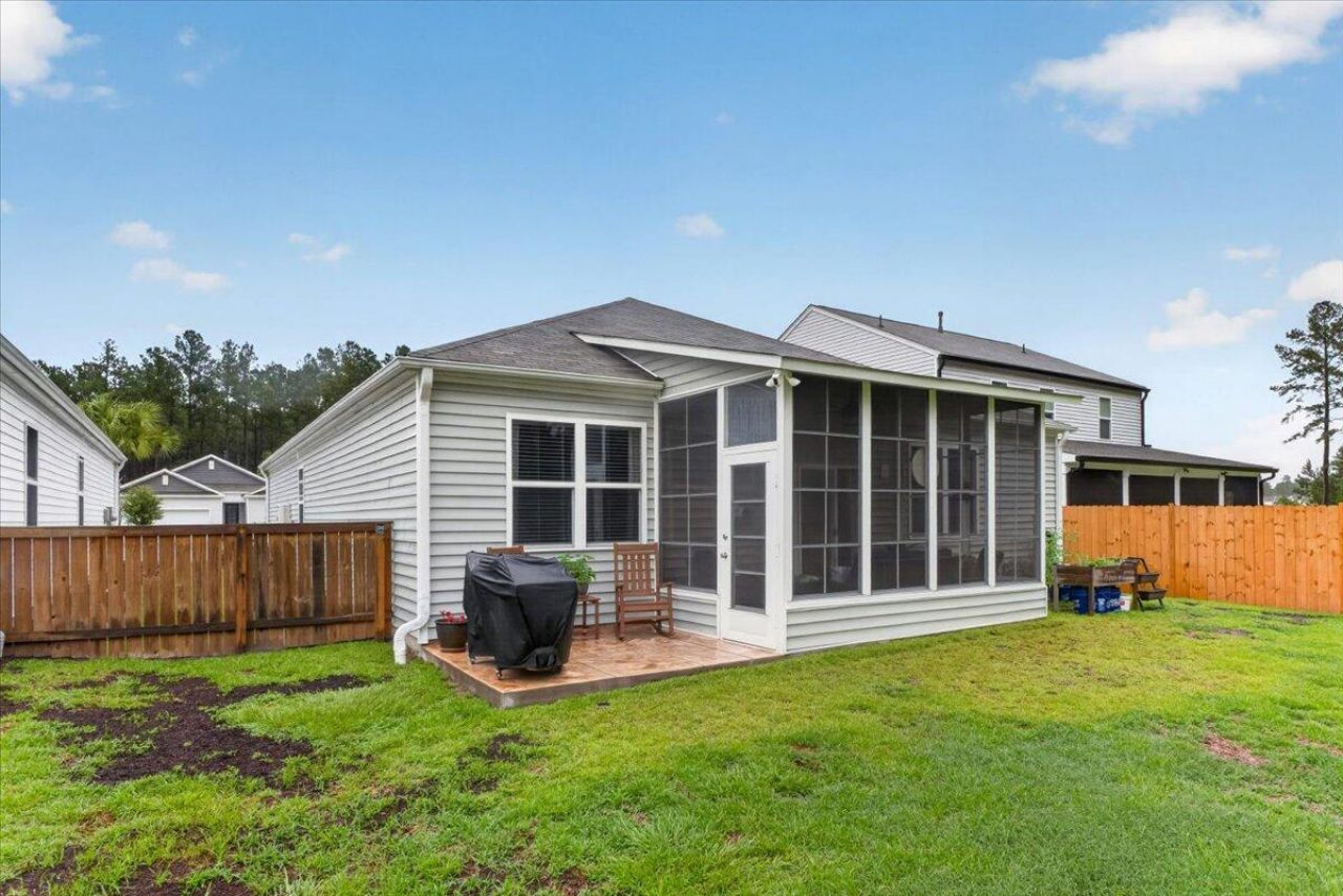 373 Azore Way Photo 43