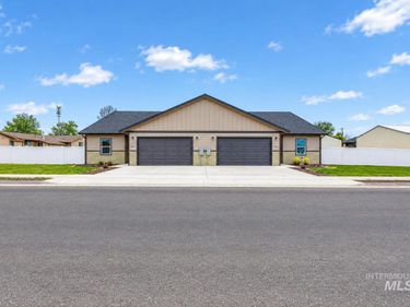 606 Warner Avenue, Unit A & B, Lewiston, ID 83501
