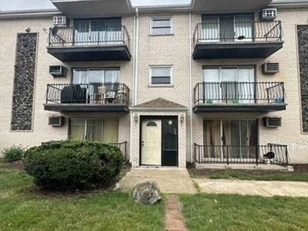 1685 Harbor Avenue , Unit 1S, Calumet City, IL 60409