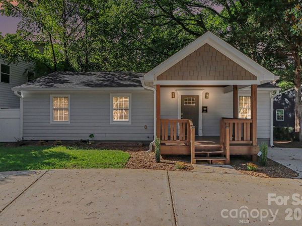 113 N Smallwood Place, Charlotte, NC 28216