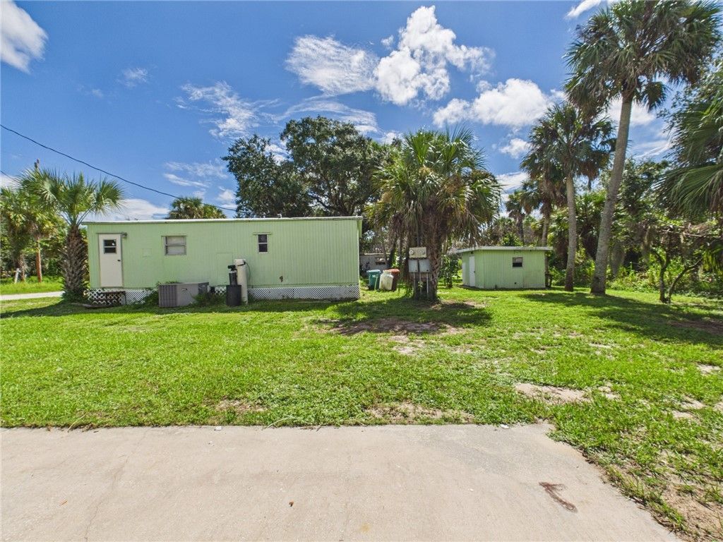 6305 105th Place, Sebastian, FL 32958 Photo