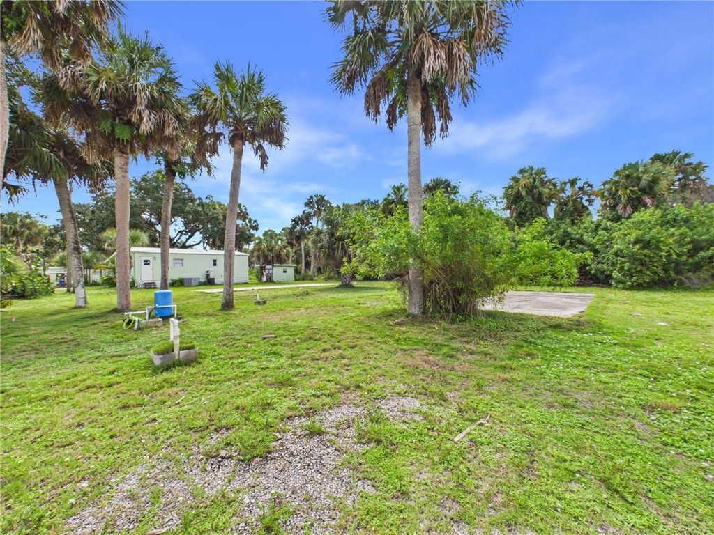 6305 105th Place, Sebastian, FL 32958 Photo