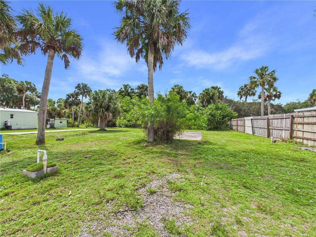 6305 105th Place, Sebastian, FL 32958 Photo