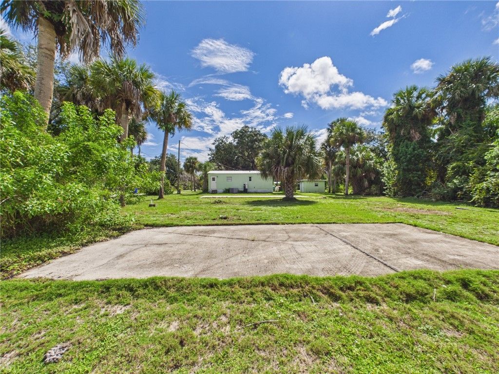 6305 105th Place, Sebastian, FL 32958 Photo