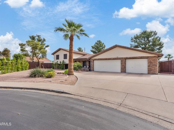 843 N WINTHROP Circle, Mesa, AZ 85213