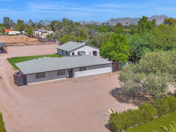 7224 E JENAN Drive, Scottsdale, AZ 85260