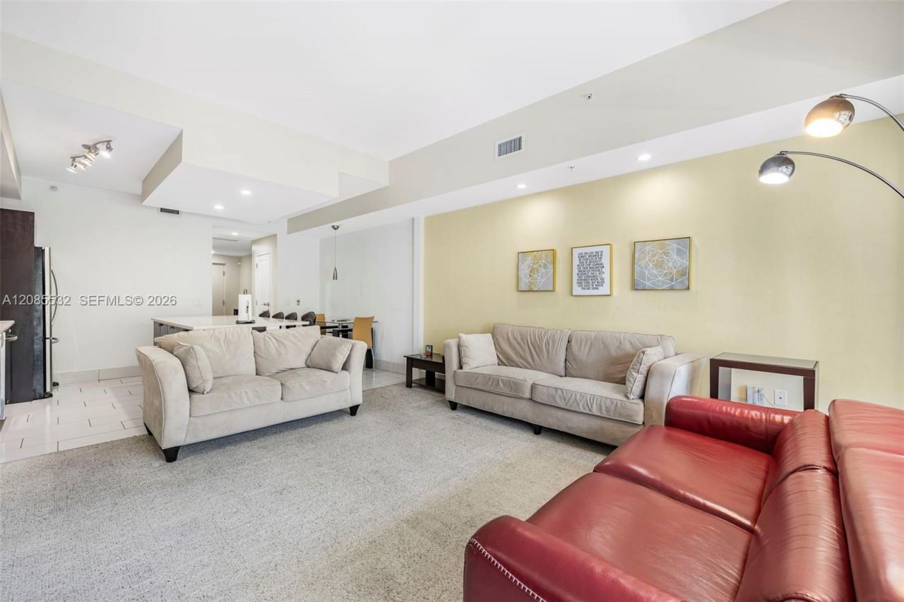 5300 NW 87th Ave, Unit 1512, Doral, FL 33178 Photo