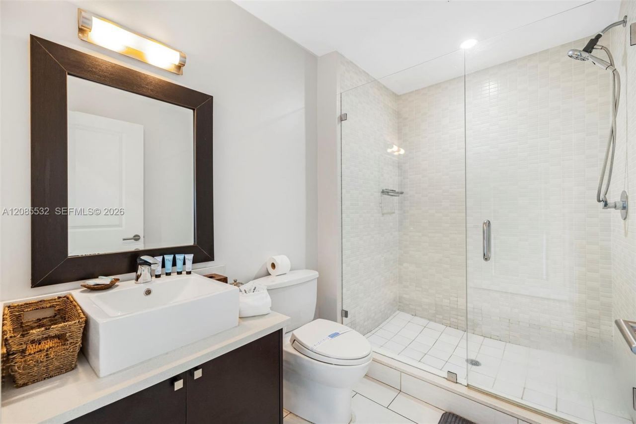 5300 NW 87th Ave, Unit 1512, Doral, FL 33178 Photo