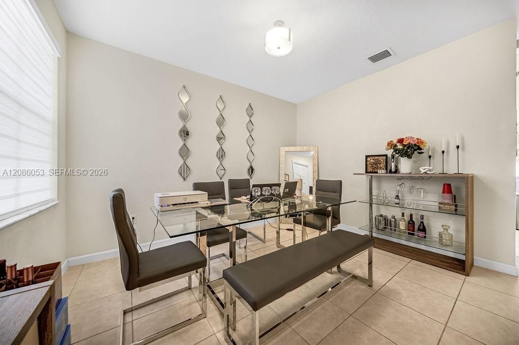 10657 W 32nd Ln, Hialeah, FL 33018 Photo
