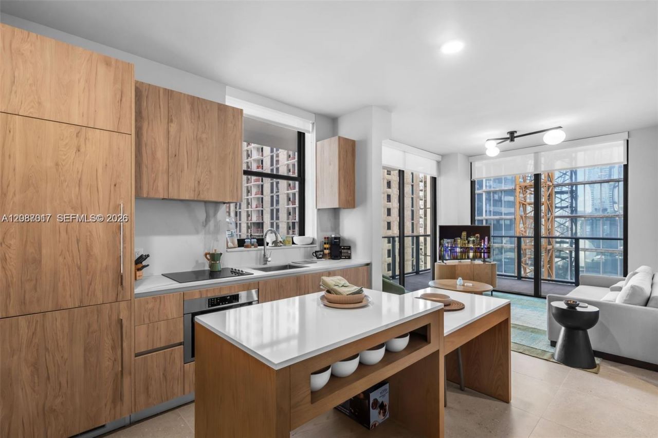 11 NE 6th St, Unit 2207, Miami, FL 33132 Photo