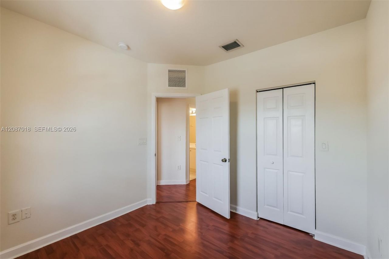 1490 NE 33rd Rd, Unit 205, Homestead, FL 33033 Photo