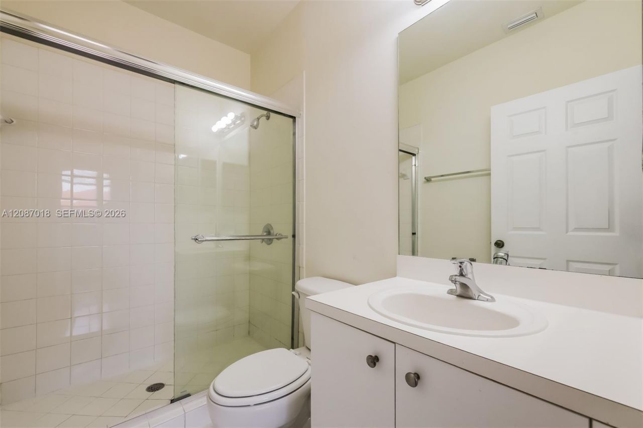 1490 NE 33rd Rd, Unit 205, Homestead, FL 33033 Photo