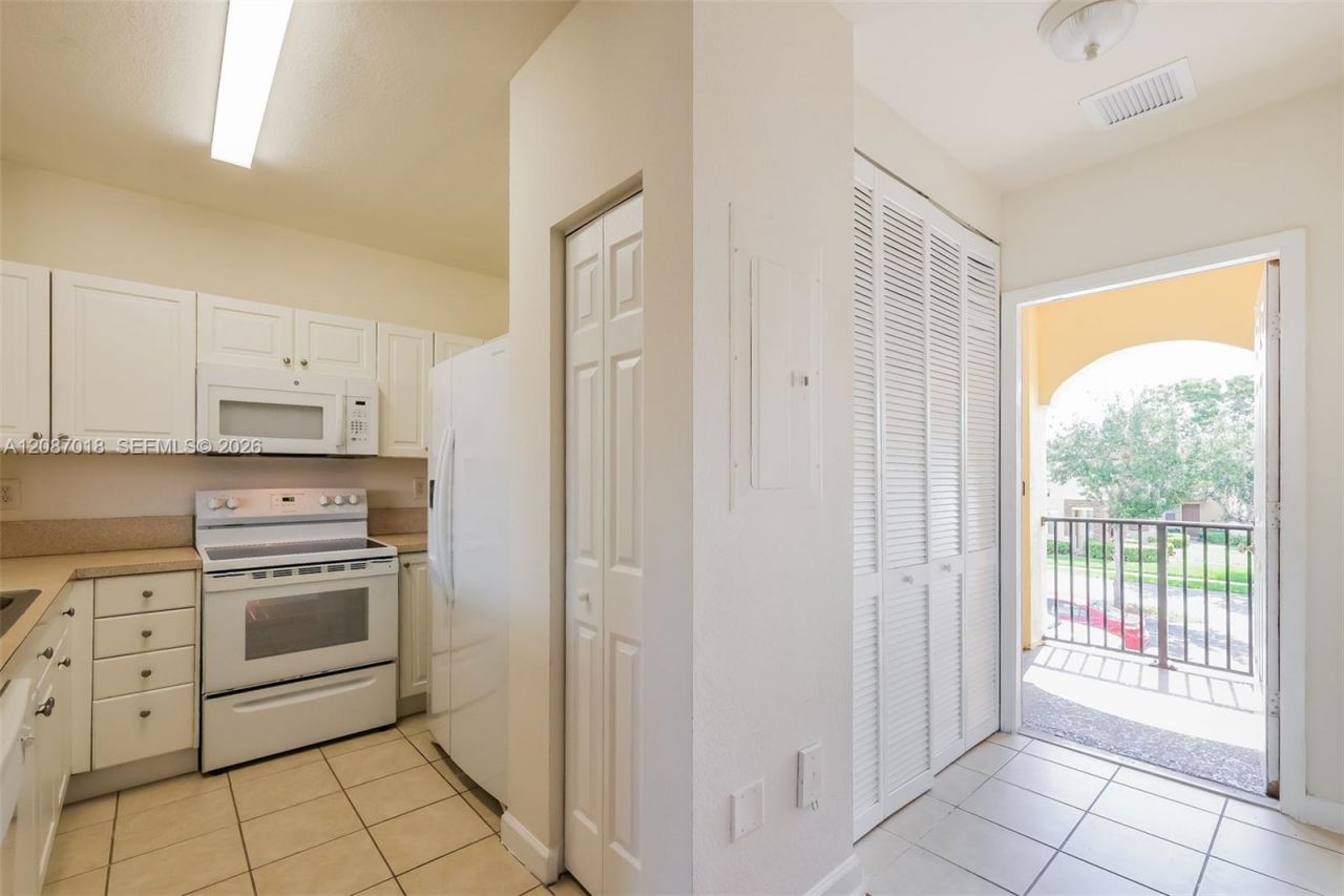 1490 NE 33rd Rd, Unit 205, Homestead, FL 33033 Photo