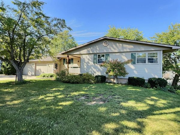1005 S WEBSTER AVENUE, Omro, WI 54963