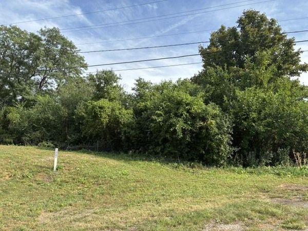 8240 Clarendon Hills Road , Willowbrook, IL 60527