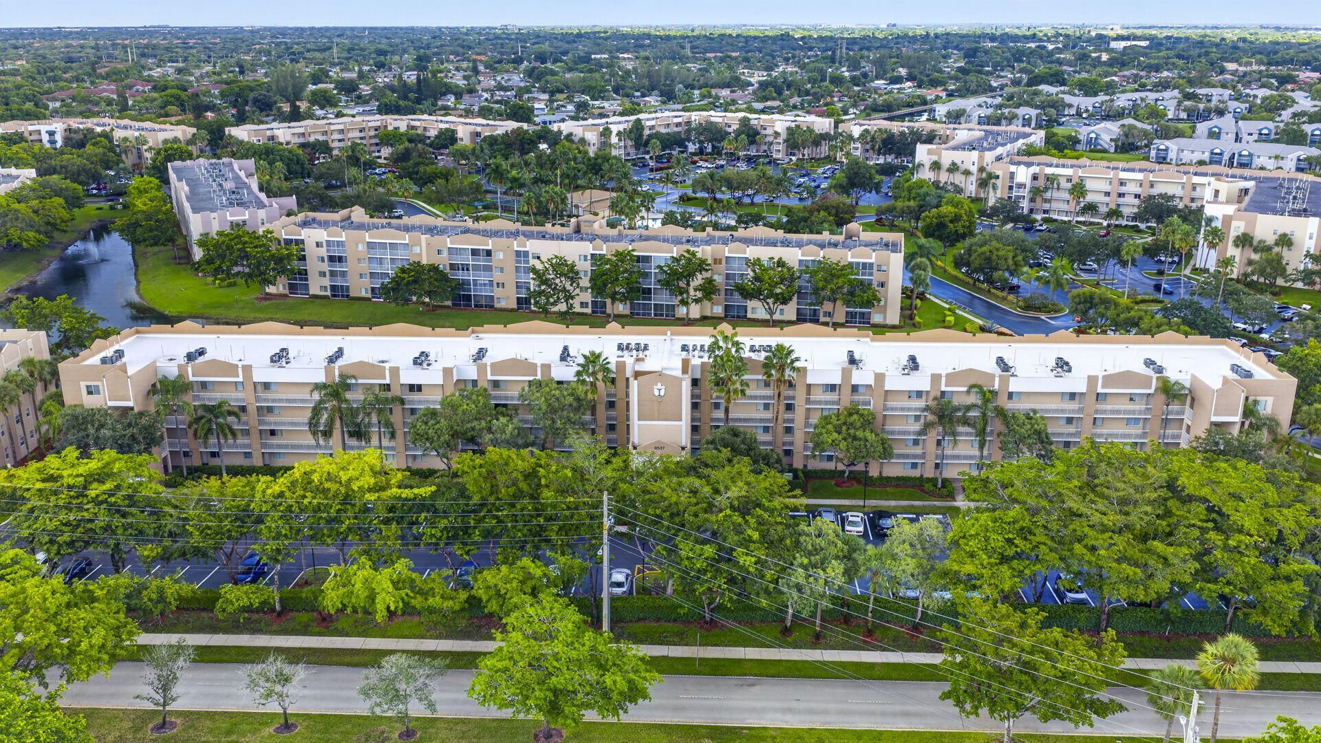 9537 Weldon Circle, Unit 405, Tamarac, FL 33321 Photo