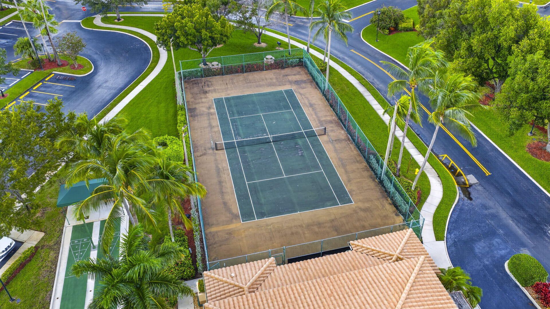 9537 Weldon Circle, Unit 405, Tamarac, FL 33321 Photo