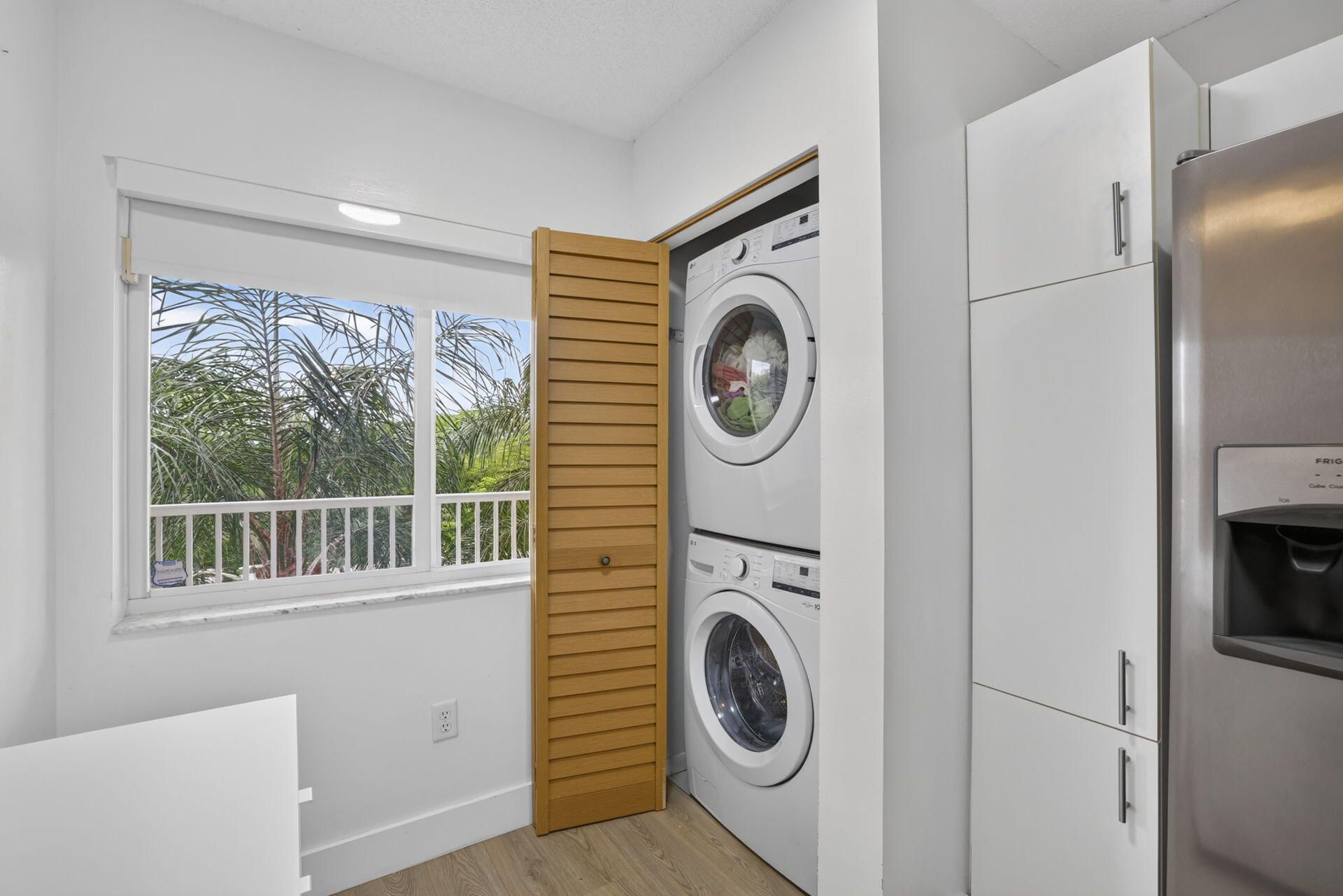 9537 Weldon Circle, Unit 405, Tamarac, FL 33321 Photo