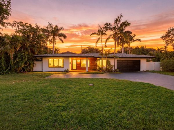 2457 NE 27th Terrace, Fort Lauderdale, FL 33305