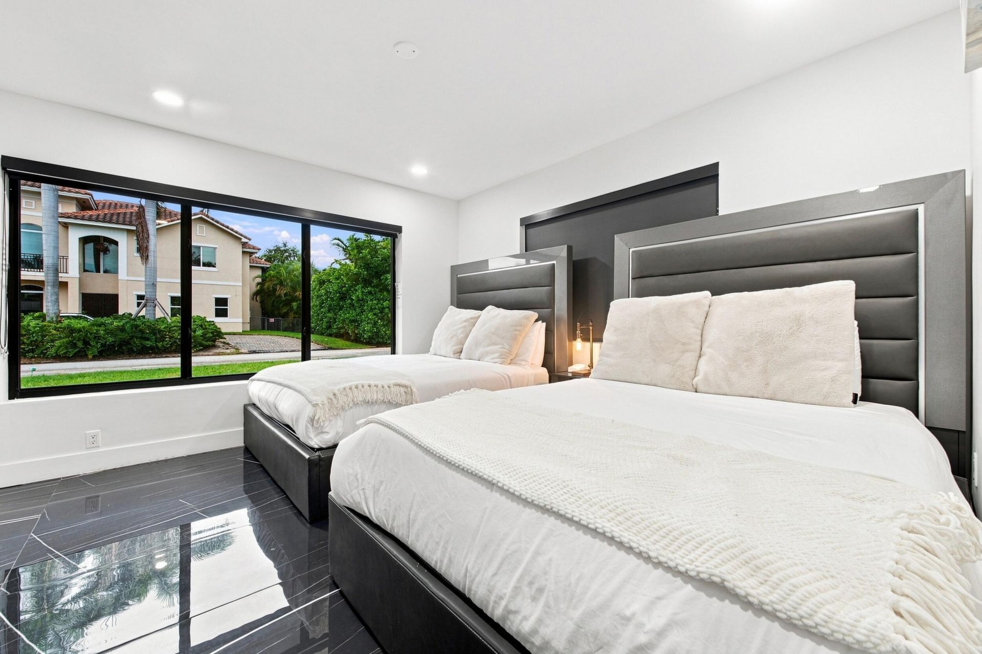 2457 NE 27th Terrace, Fort Lauderdale, FL 33305 Photo