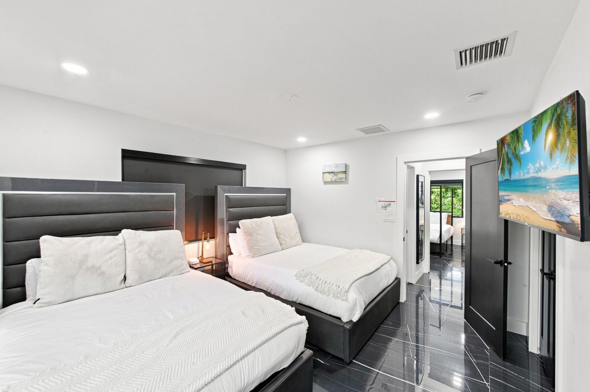 2457 NE 27th Terrace, Fort Lauderdale, FL 33305 Photo
