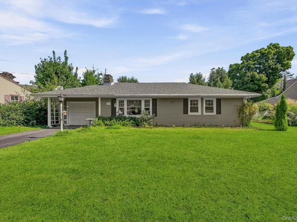 105 Pine Drive, New Windsor, NY 12553