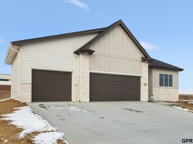 10703 S 218 Street, Gretna, NE 68028