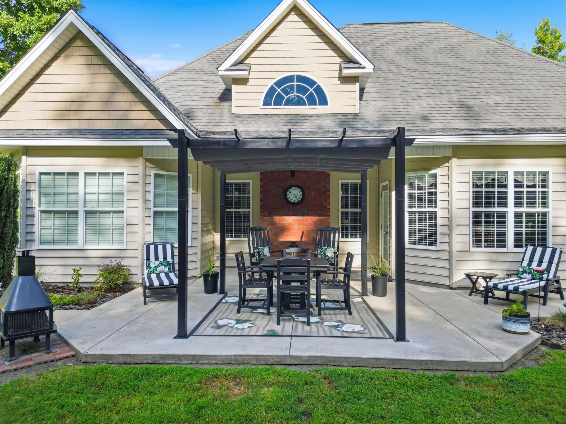 270 Dartmoor Ct. Photo 35