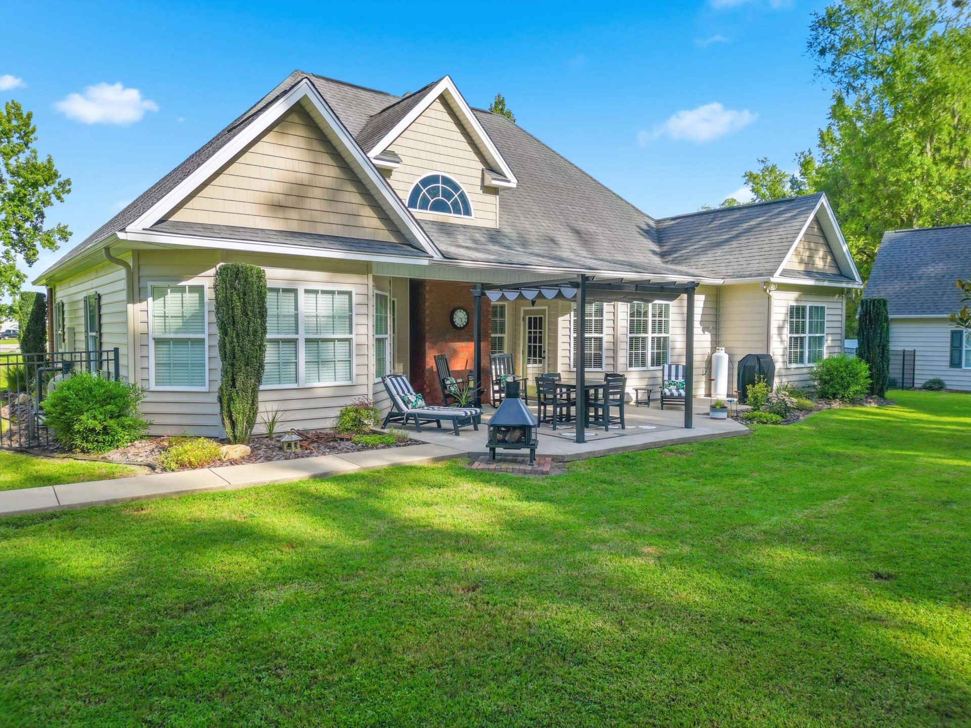 270 Dartmoor Ct. Photo 36
