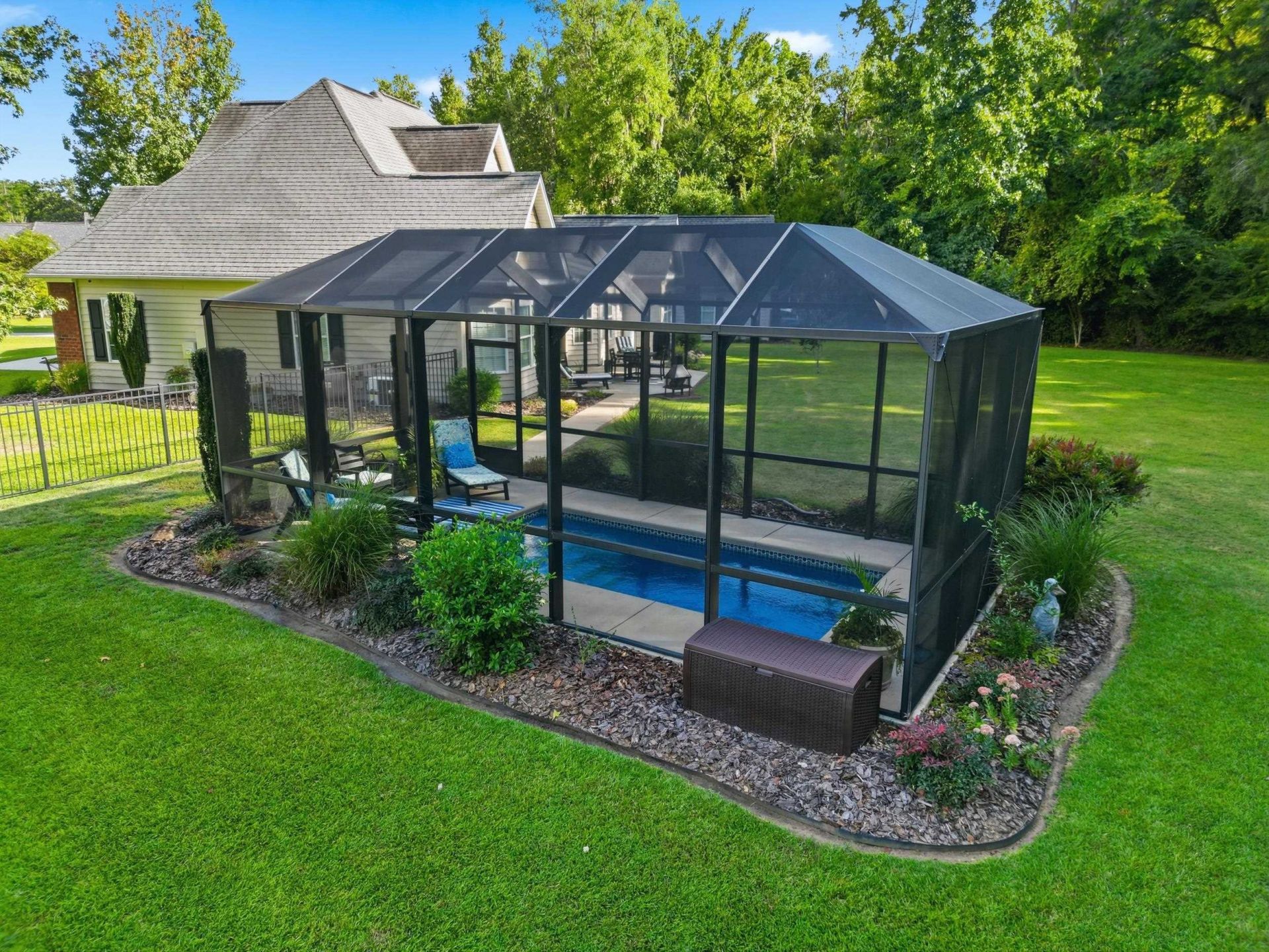 270 Dartmoor Ct. Photo 37