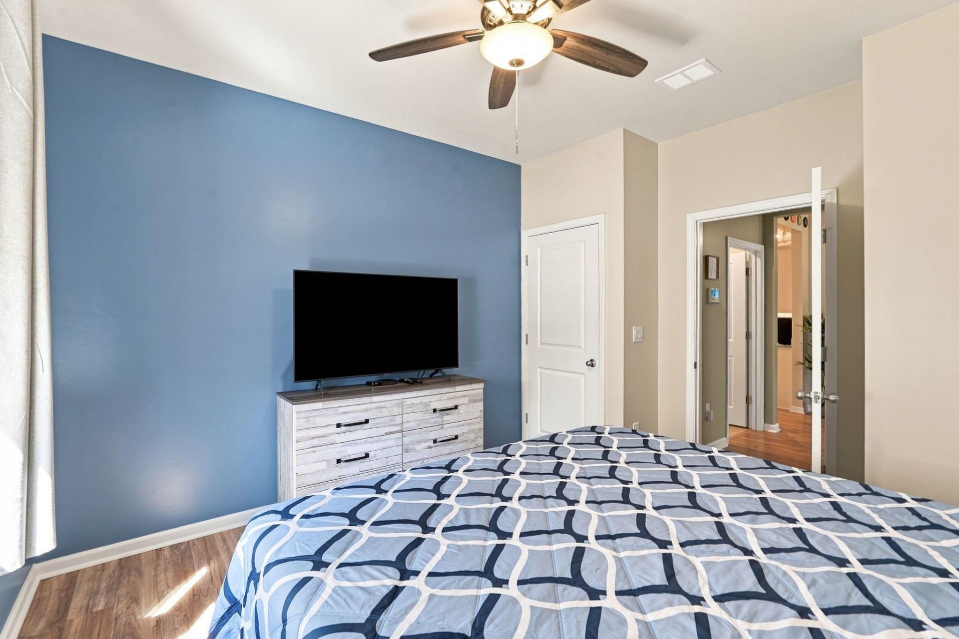 2932 Pegasus Place Photo 32