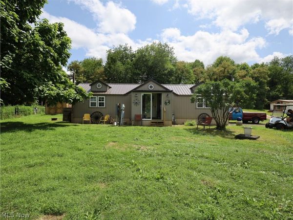 19604 County Road 124 , Coshocton, OH 43812
