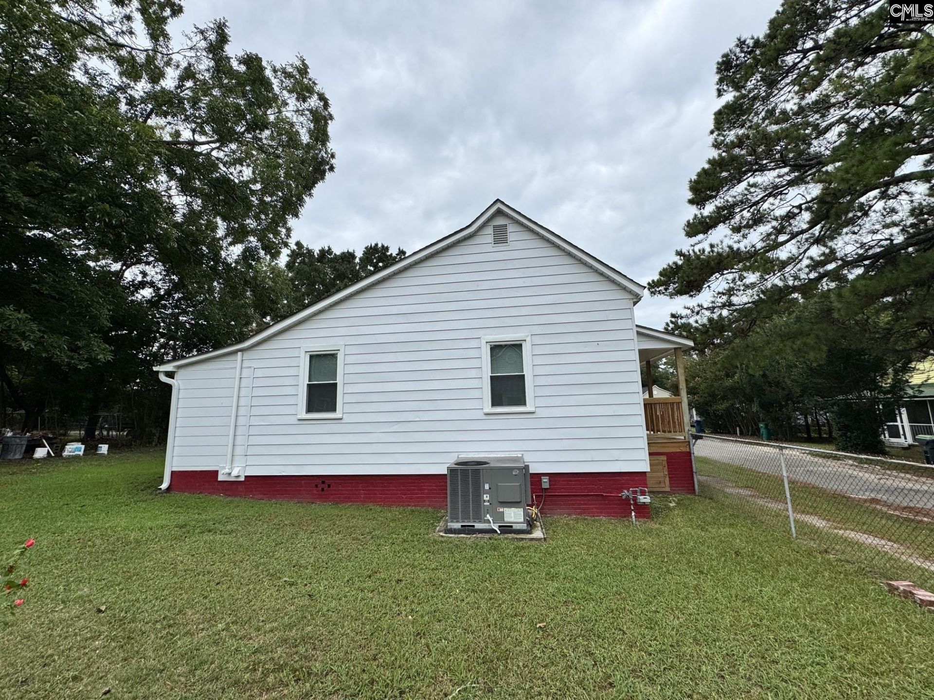 360 Rikard Street Photo 4
