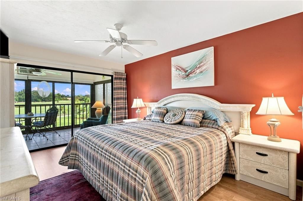 5585 Trailwinds Dr, Unit 324, Fort Myers, FL 33907 Photo