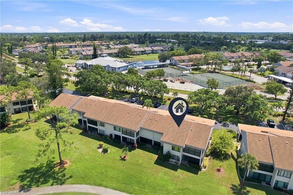 5585 Trailwinds Dr, Unit 324, Fort Myers, FL 33907 Photo