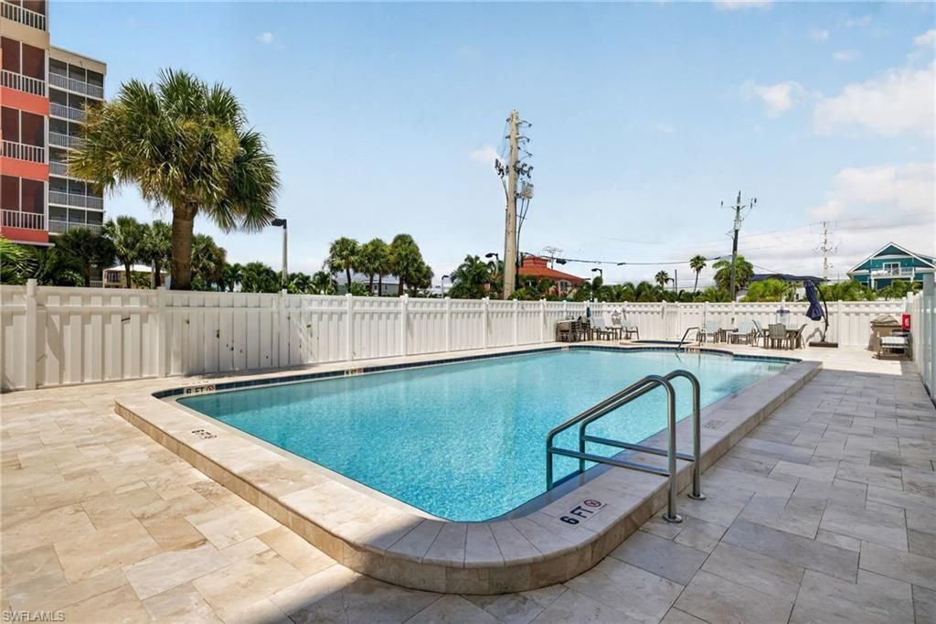 538 Estero Blvd, Unit 203, Fort Myers Beach, FL 33931 Photo