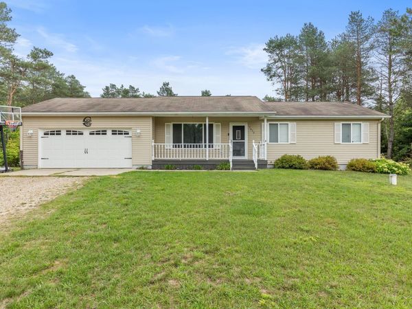 7472 Rolling Pines Drive, Howard City, MI 49329