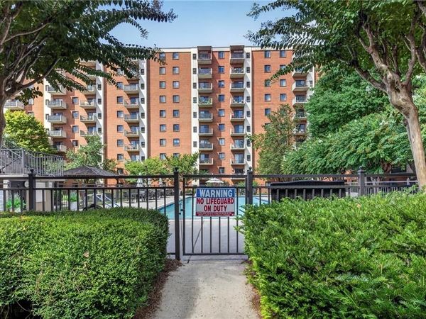 300 Johnson Ferry Road NE, Unit B315, Sandy Springs, GA 30328