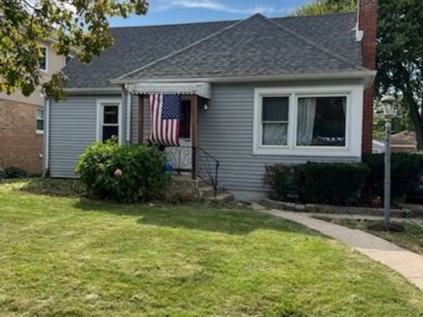 8122 N Overhill Avenue , Niles, IL 60714