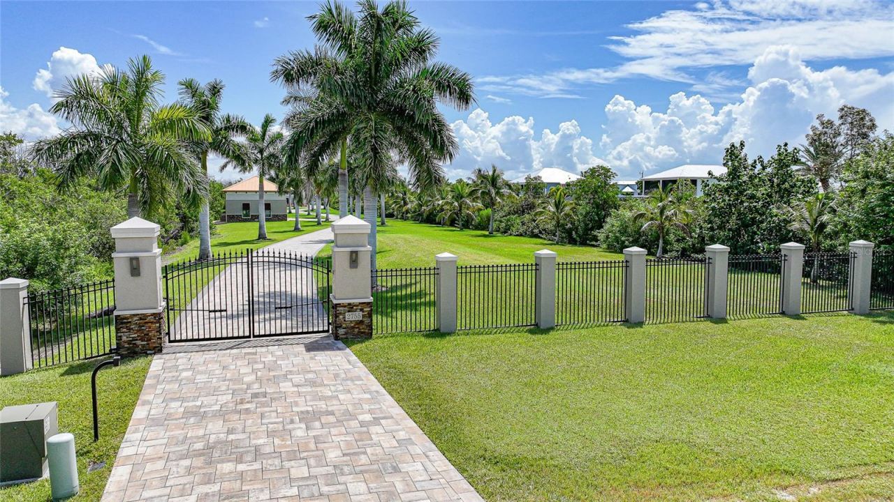 2755 Cussell Drive, Saint James City, FL 33956 Photo