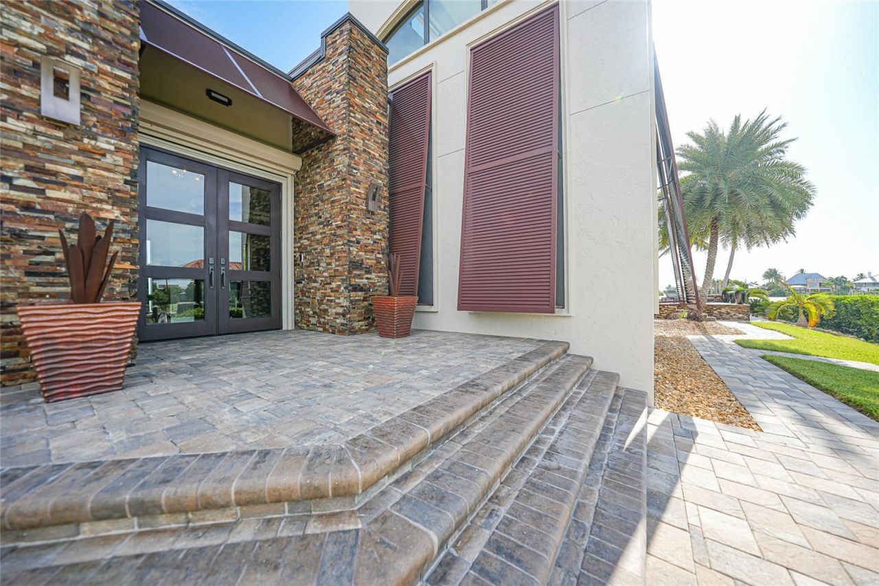 2755 Cussell Drive, Saint James City, FL 33956 Photo