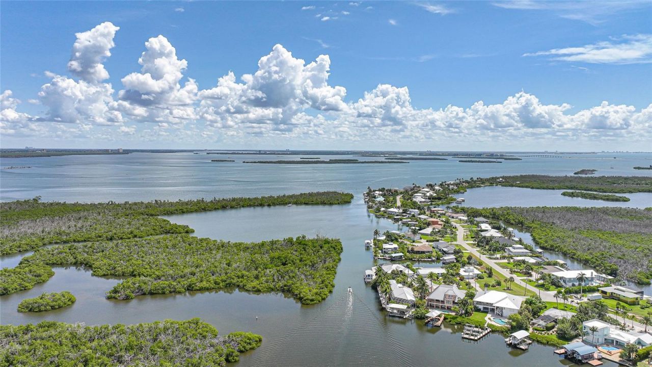 2755 Cussell Drive, Saint James City, FL 33956 Photo