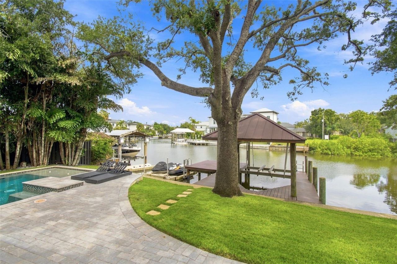603 Marmora Avenue, Tampa, FL 33606 Photo