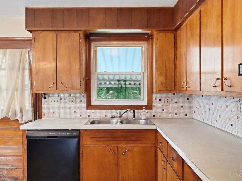 201 Hayden Avenue, Riverside, OH 45431 Photo 9