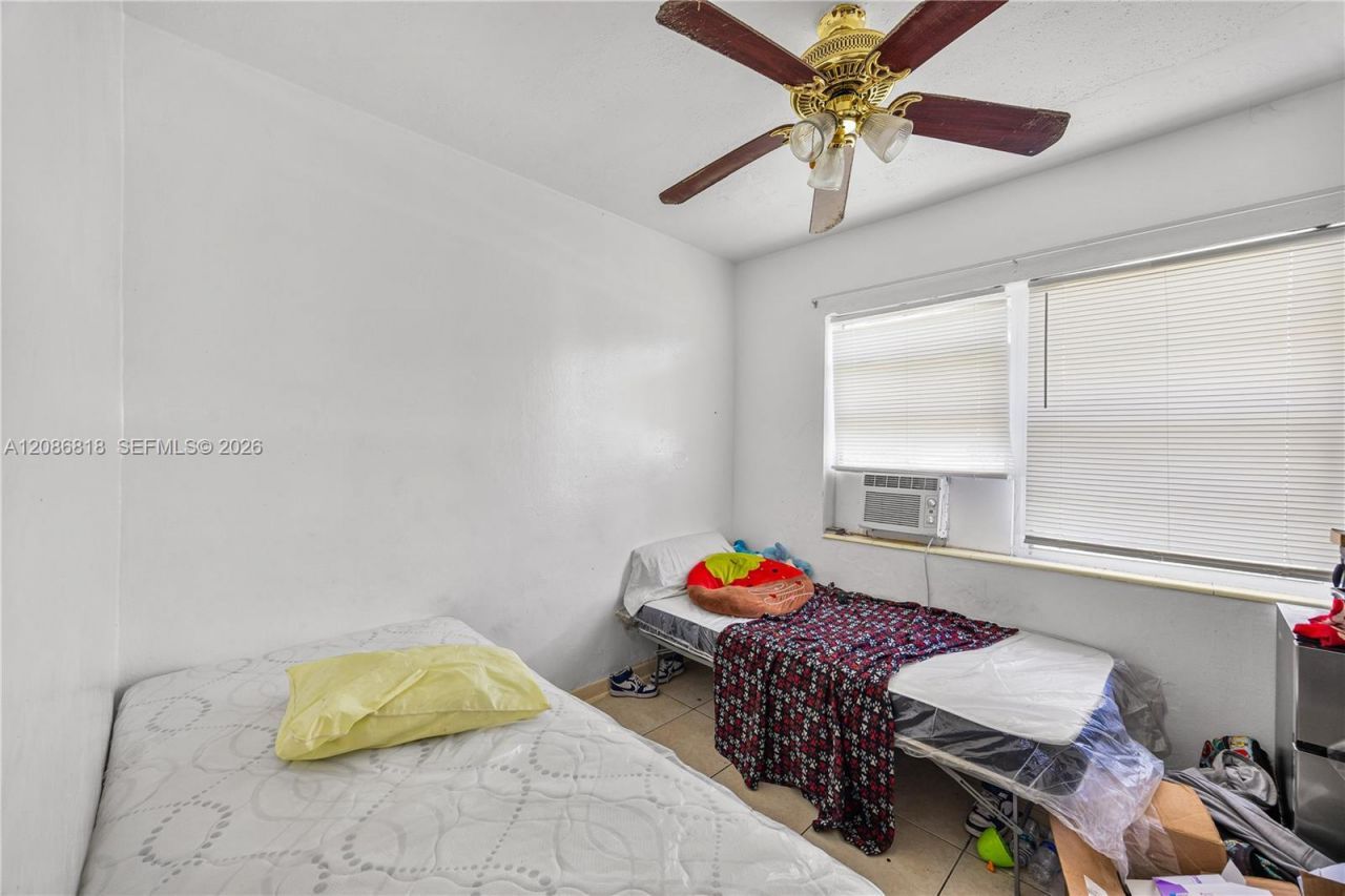 824 44th St, West Palm Beach, FL 33407 Photo