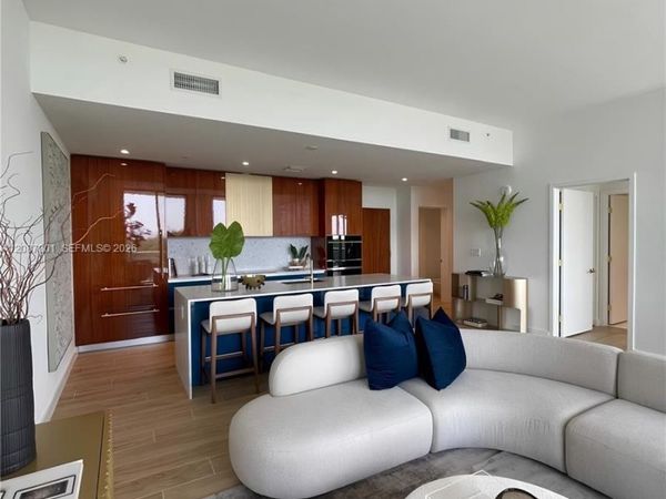 2678 Tigertail Ave, Unit 502, Miami, FL 33133